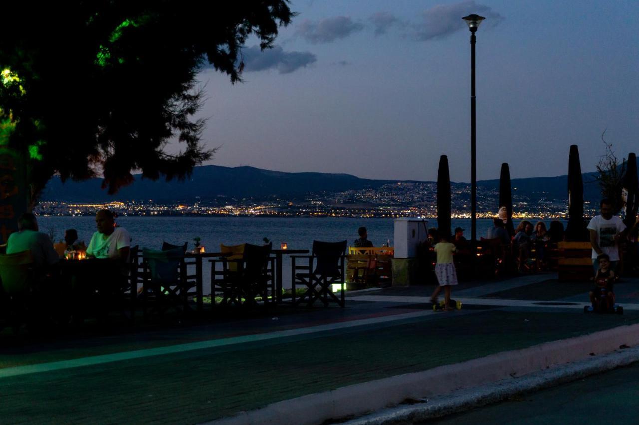 Irene Seafront Apartment Néoi Epivátai Exteriér fotografie