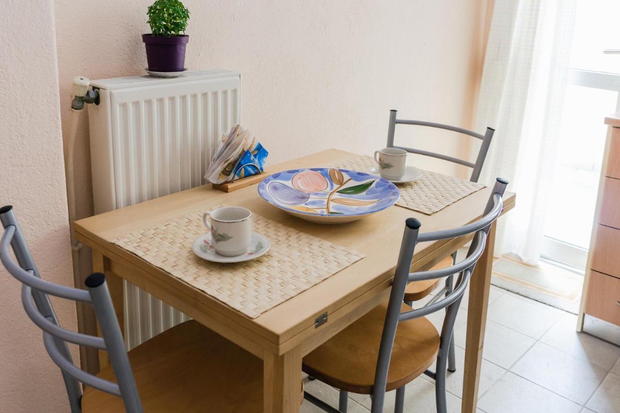 Irene Seafront Apartment Néoi Epivátai Exteriér fotografie